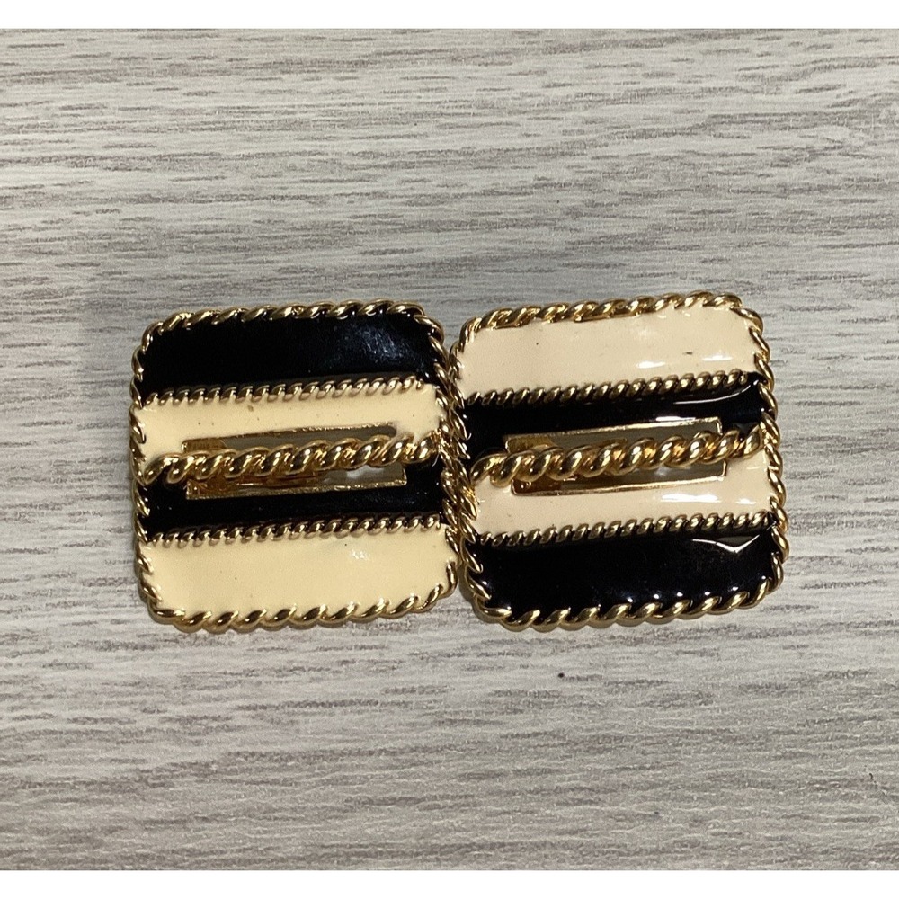 Goldtone Clip On Earrings w/ Black & Cream Enamel Background Texture Vintage A28